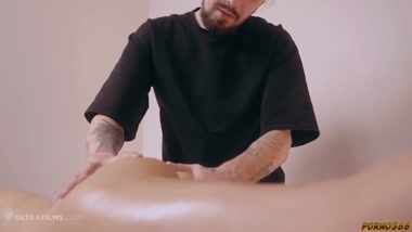 Hot massage turns into sex: watch the intimate scene in HD for free