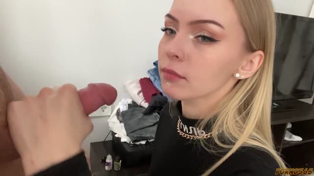 Passionate Suction and Absolute Submission: How Deep Fellatio Helps Keep a Guy