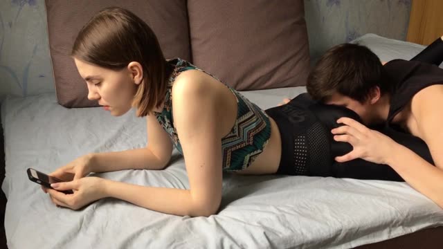 Daily Ritual: A Beauty Lets Her Partner Lick Her Pussy to a Bright Finish